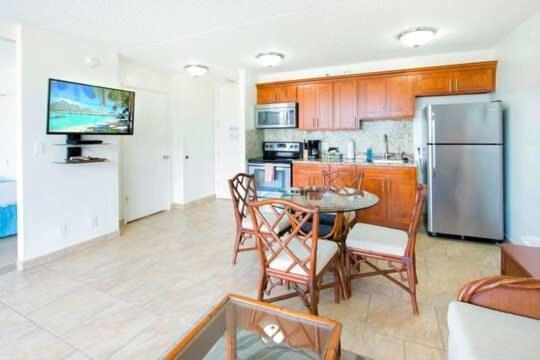 Deluxe Panoramic Mountain View Condo - 37Th Floor, Free Parking & Wifi Condo Honolulu Esterno foto