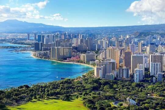 Deluxe Panoramic Mountain View Condo - 37Th Floor, Free Parking & Wifi Condo Honolulu Esterno foto